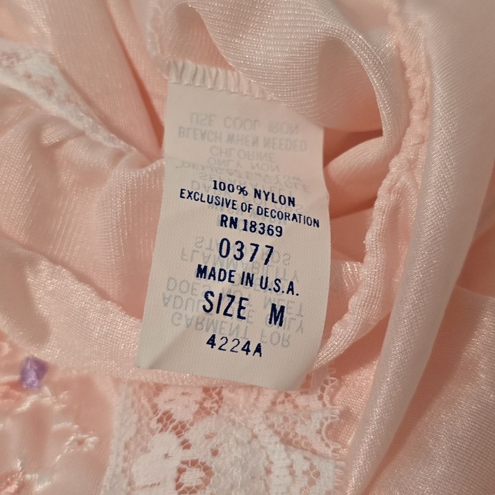 Vandemere NWT Vintage Light Pink Nightgown Women's Size Medium - Picture 10 of 11